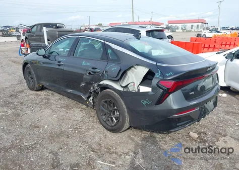 2025 Kia K5 Lxs z USA, uszkodzony, nr VIN KNAG24J78S5377500